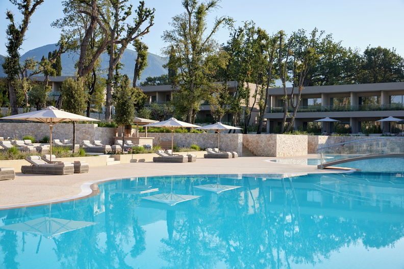 Tiara Holidays - Ikos Odisia - garden village pool